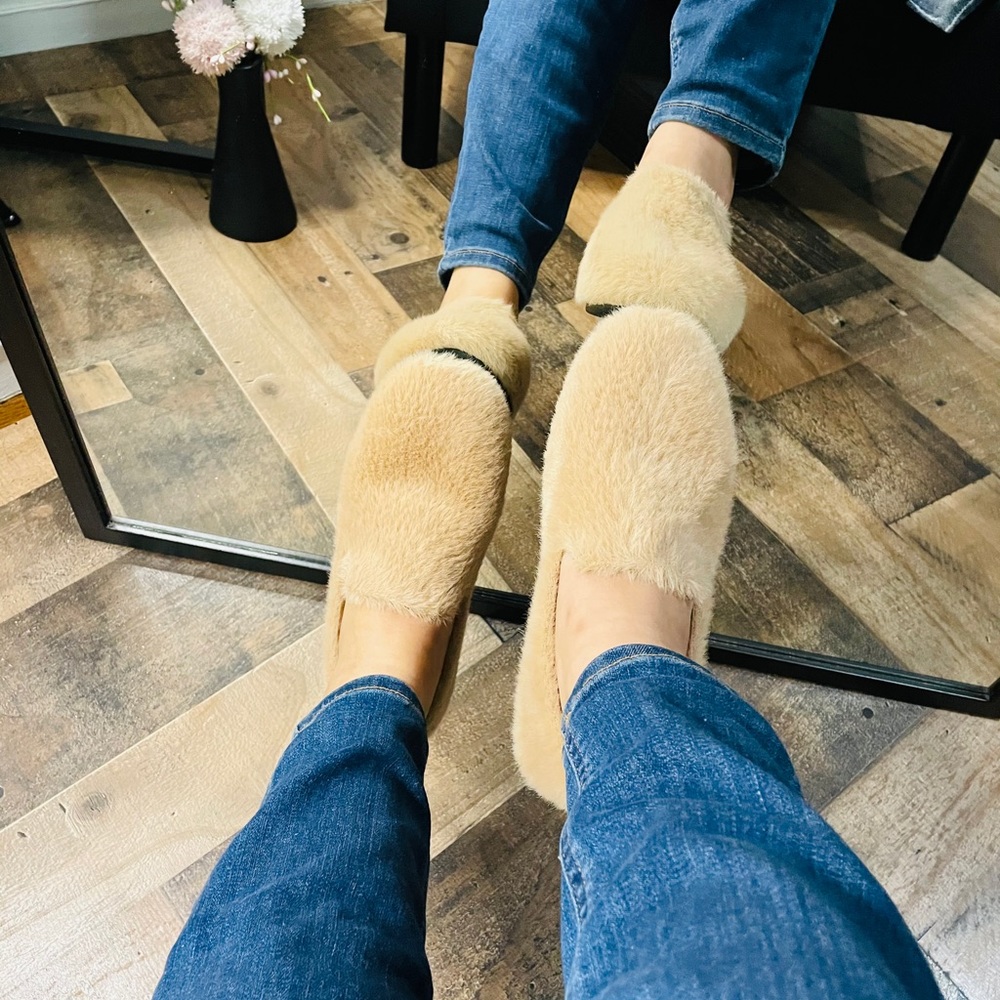 Teddy flats